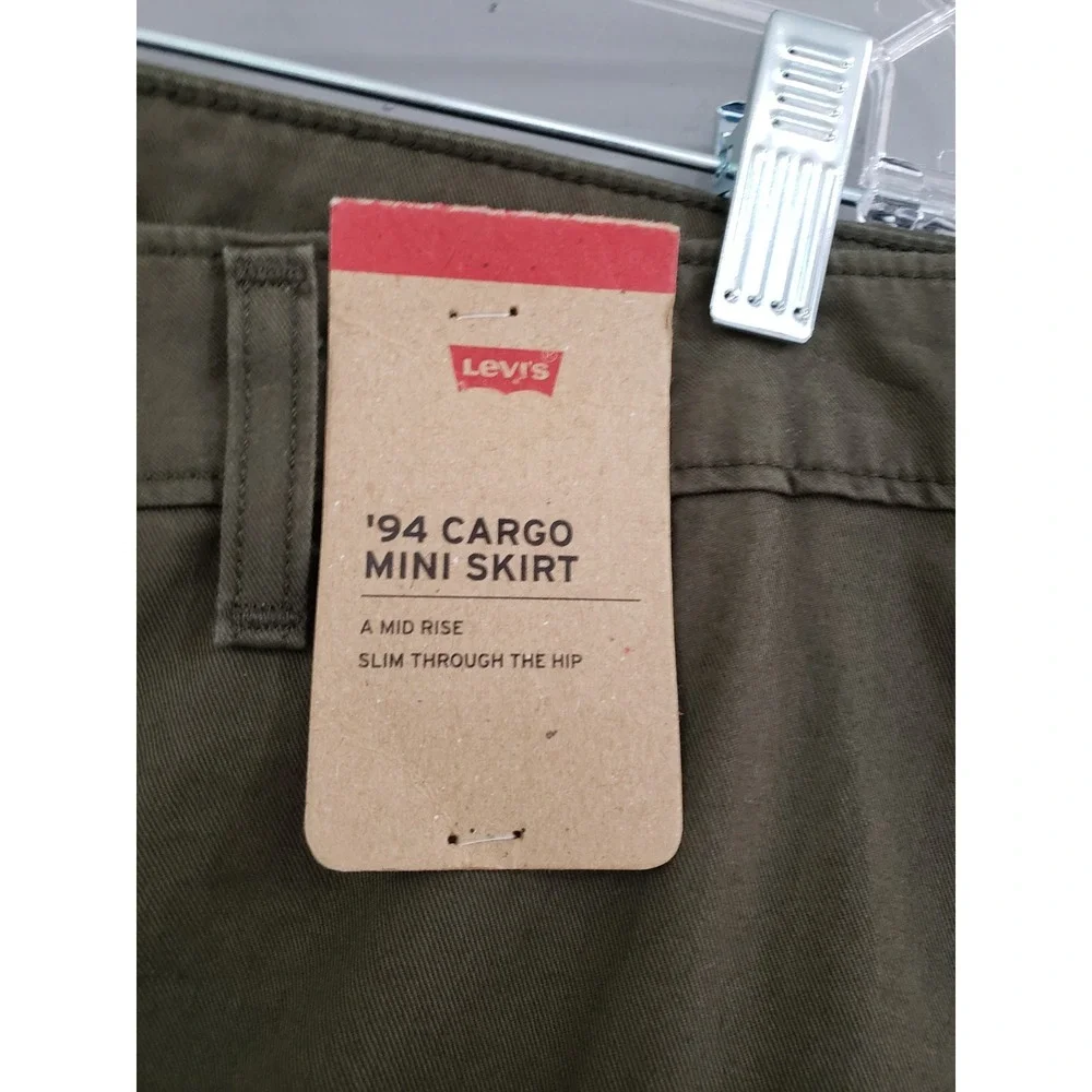 NEW Levi's‎ 94 Cargo Skirt GREEN Size 28 Mini Retro Utility - 100% Cotton Short - Picture 2 of 4
